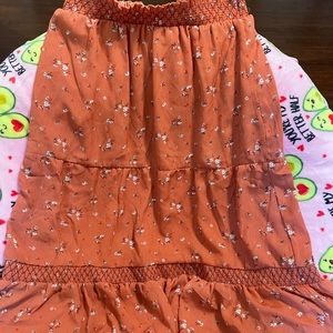 Hi beautiful people :) !! Selling a beautiful skirt